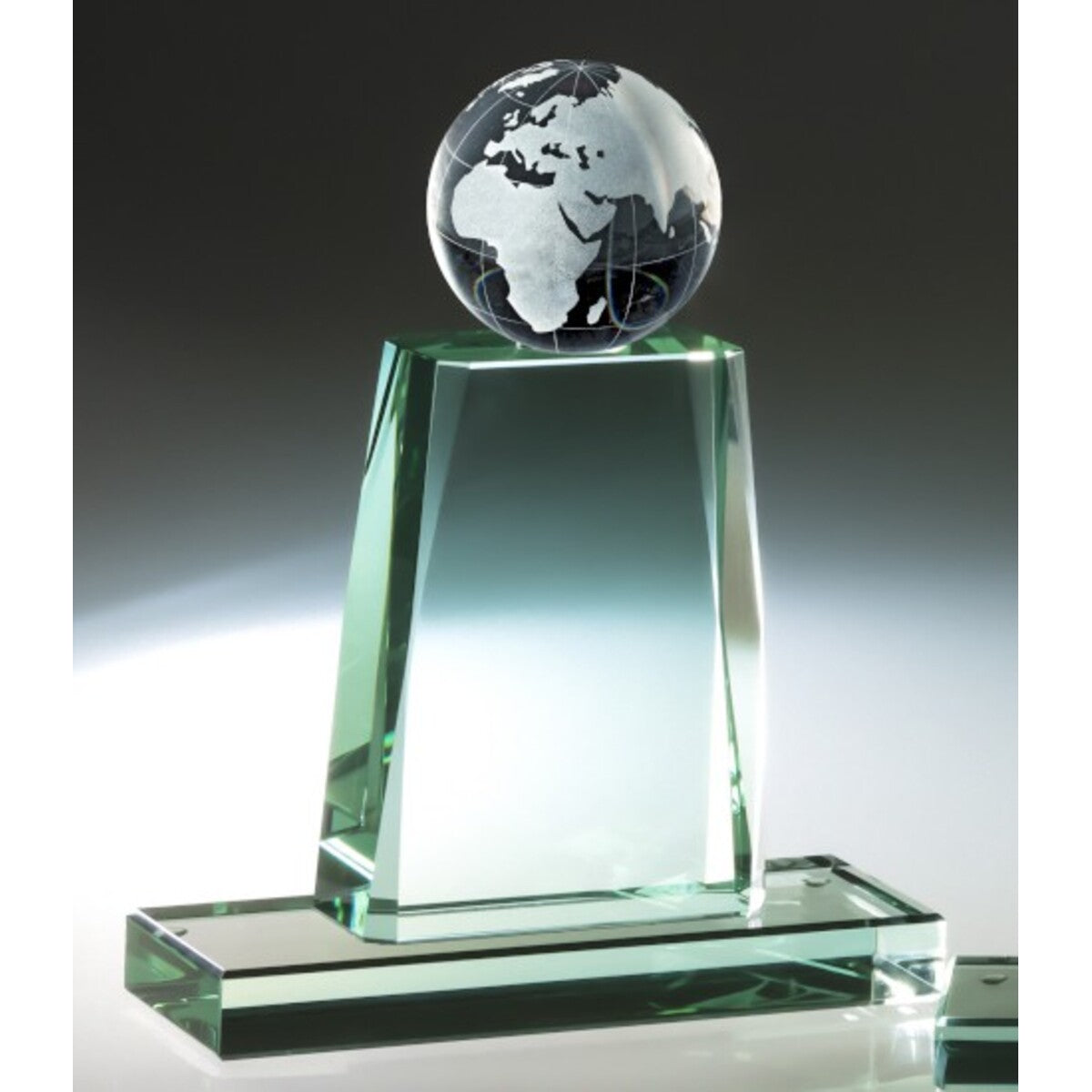 Jadeglas-Trophäe mit Weltkugel – 67126–67129