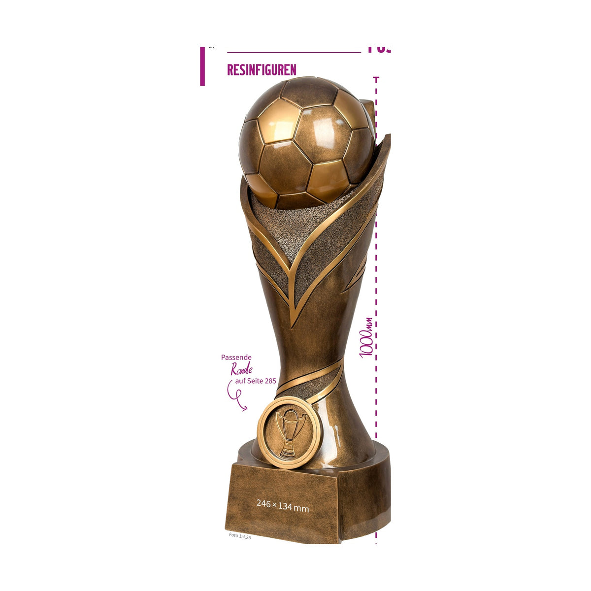 Resinfigur Fußball XXL 39899