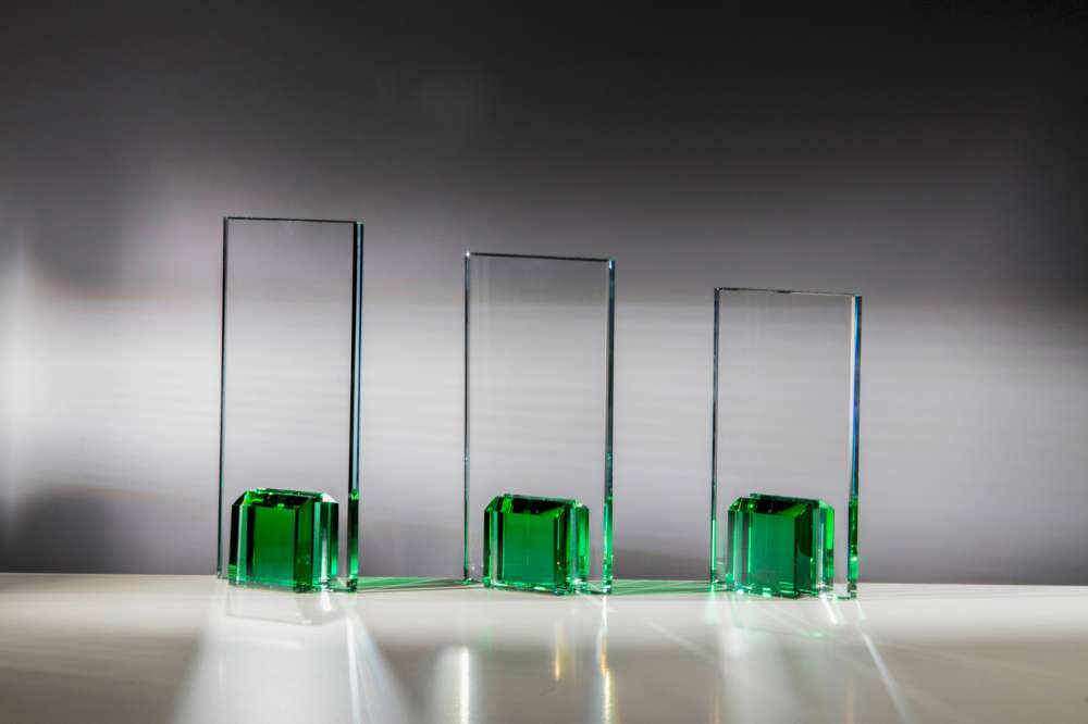 Jadeglas-Trophäe Smaragdgrün 68132–68134