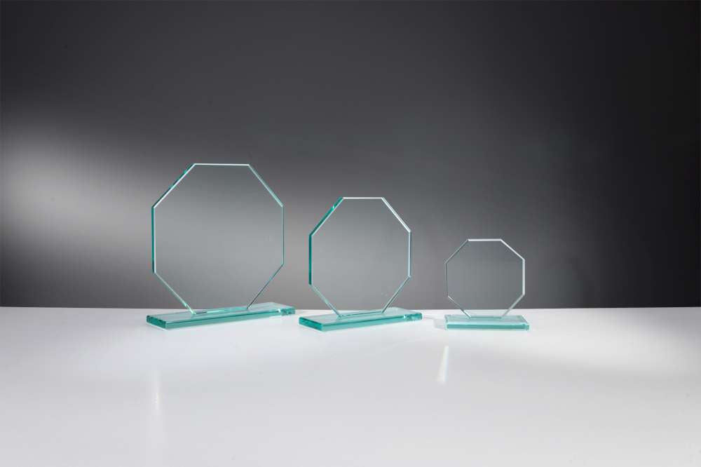 Jadeglas-Trophäe Octagon 10 mm – 35741–35743 – Größenserie